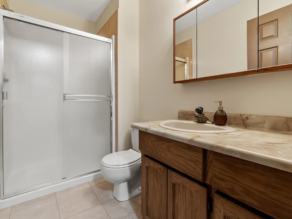 Hallway Photo of 1833 133a Street, Surrey, BC