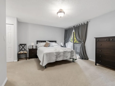 Bedroom 3 Photo of 1833 133a Street, Surrey, BC