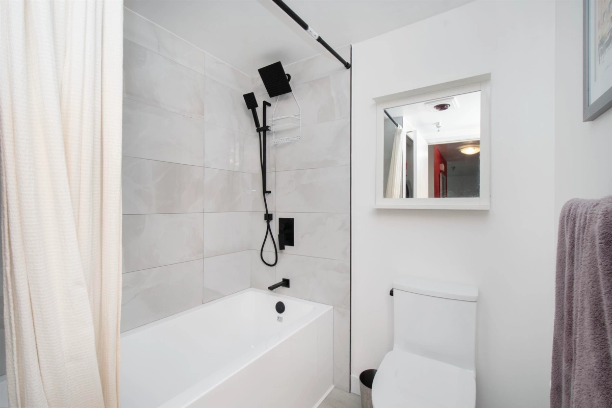 Bedroom 3 Photo of 118 1363 Clyde Avenue, West Vancouver, BC