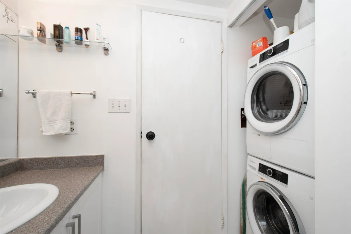 Bedroom 4 Photo of 118 1363 Clyde Avenue, West Vancouver, BC