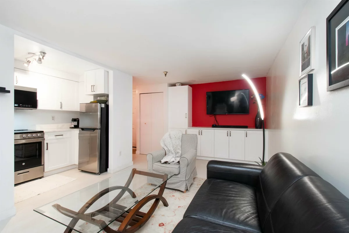 Family Room Photo of 118 1363 Clyde Avenue, West Vancouver, BC