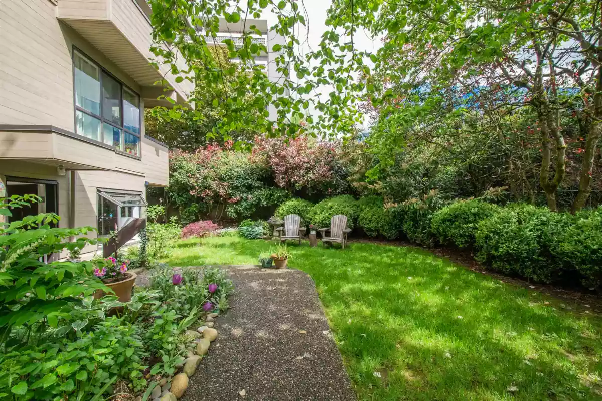 Laundry Room Photo of 118 1363 Clyde Avenue, West Vancouver, BC