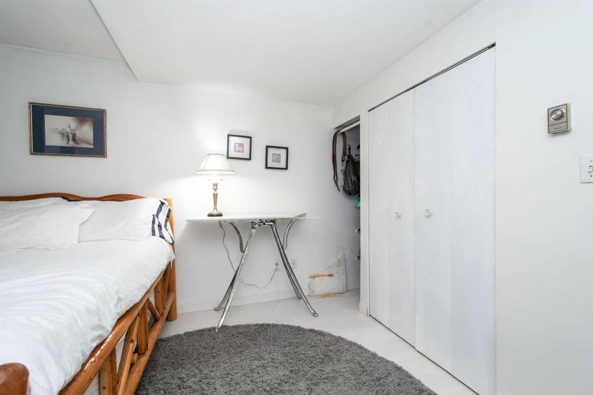 Powder Room Photo of 118 1363 Clyde Avenue, West Vancouver, BC