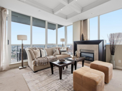 4302 1408 Strathmore Mews, Vancouver, BC