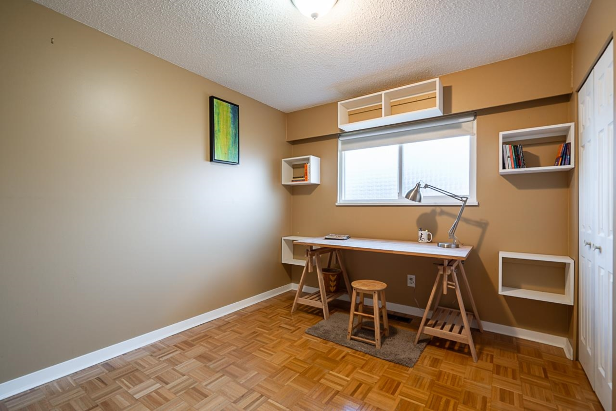 Basement Recreation Room Photo of 21674 Manor Avenue, Maple Ridge, BC