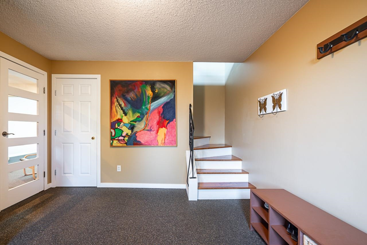 Dining Area Photo of 21674 Manor Avenue, Maple Ridge, BC