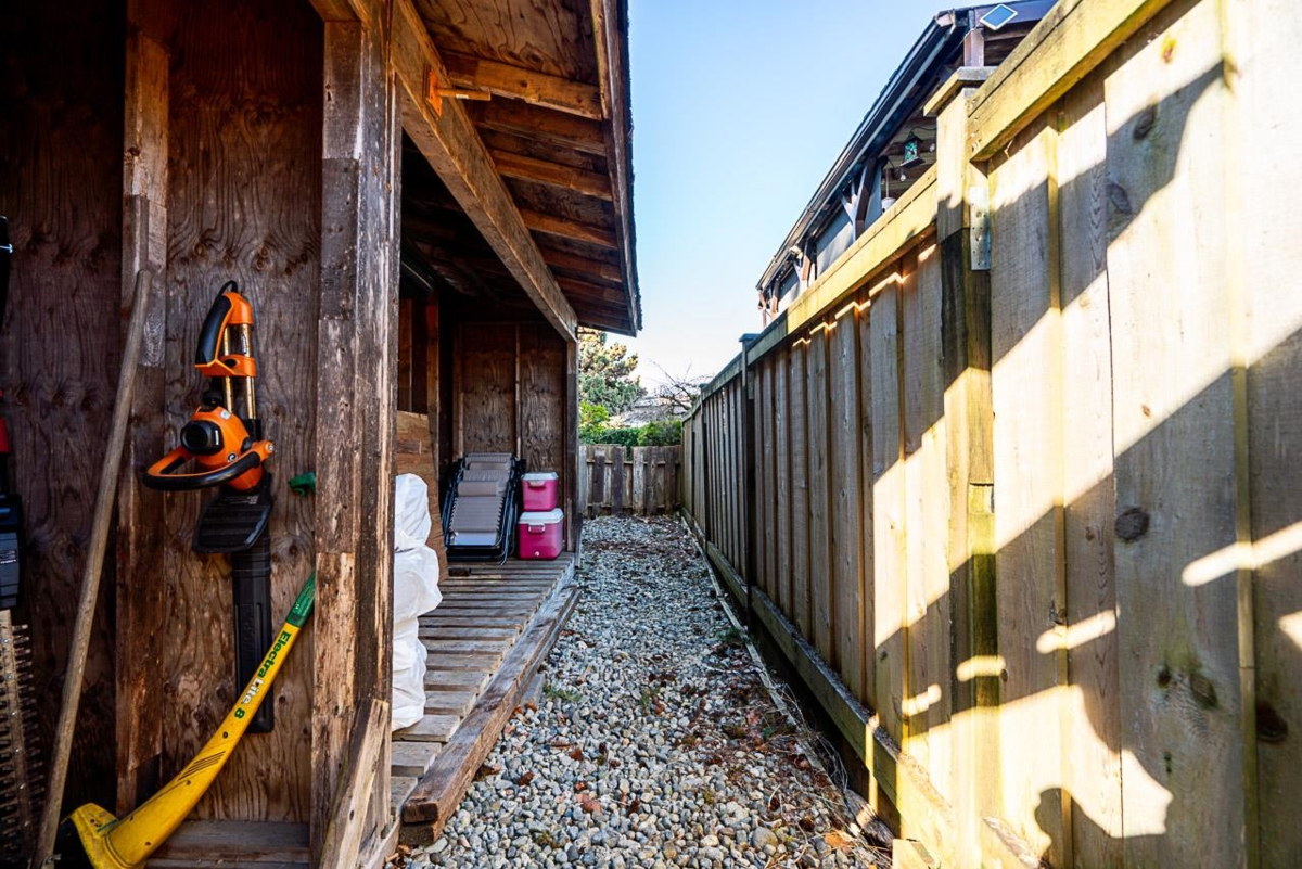 Fitness Center Photo Near 21674 Manor Avenue, Maple Ridge, BC
