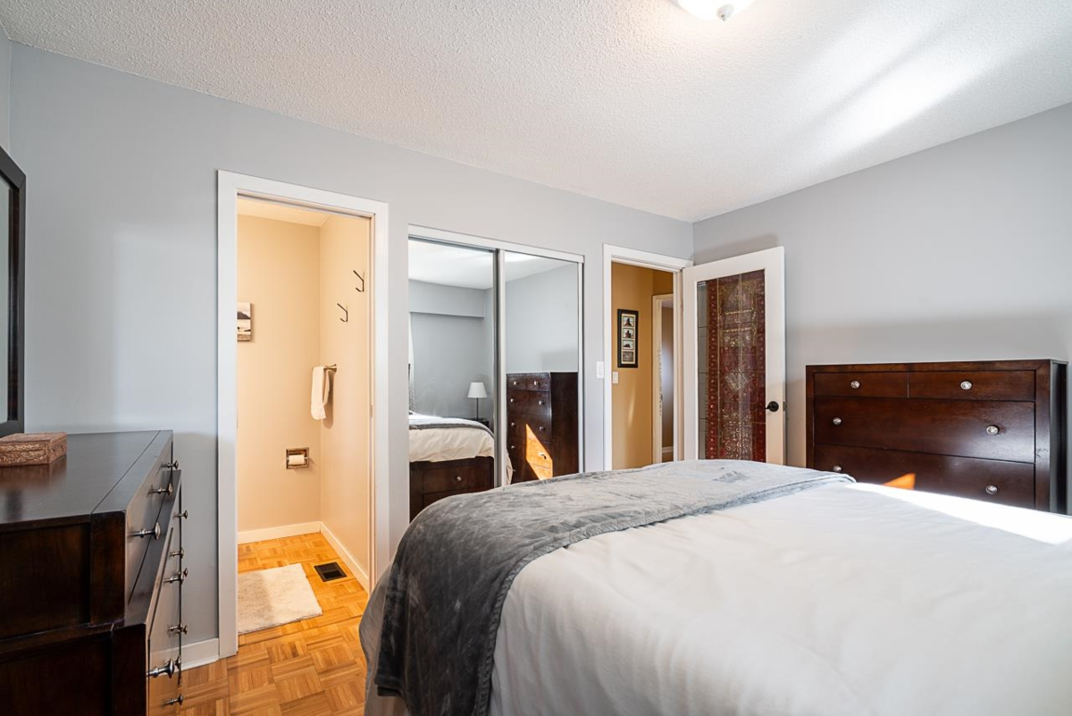 Powder Room Photo of 21674 Manor Avenue, Maple Ridge, BC