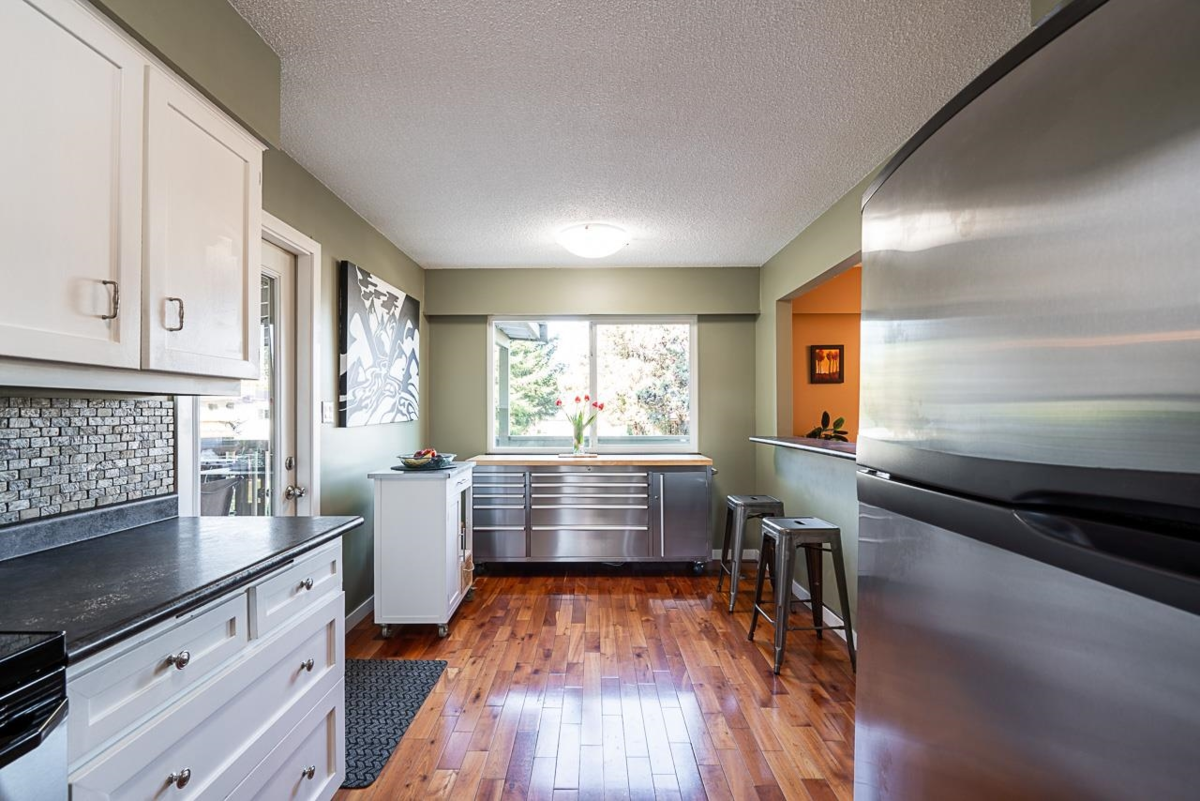 Walk-In Closet Photo of 21674 Manor Avenue, Maple Ridge, BC