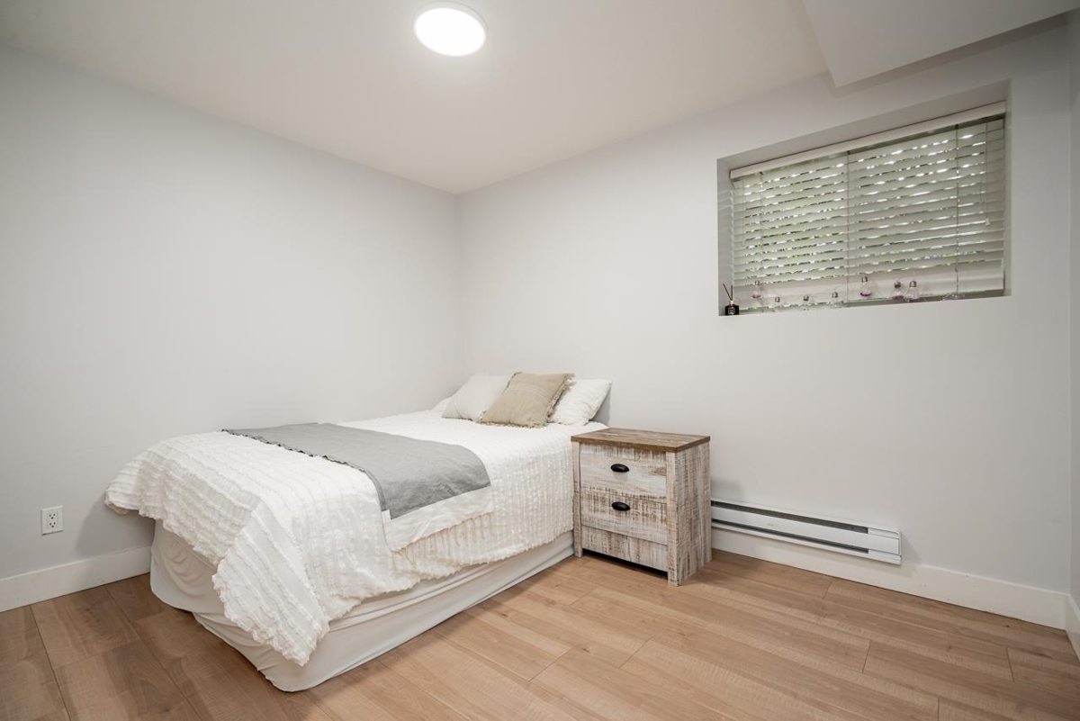 Backyard Photo of 7350 194 Street, Surrey, BC