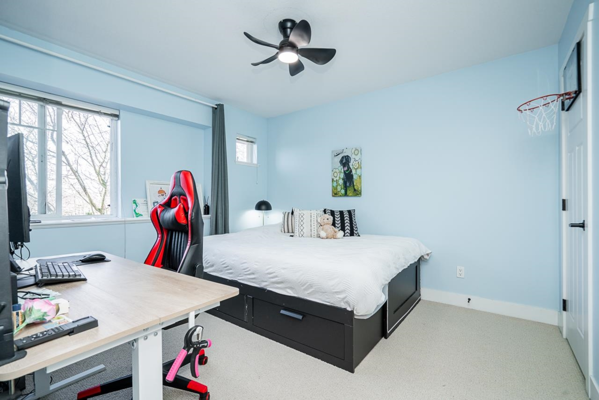 Basement Recreation Room Photo of 7350 194 Street, Surrey, BC