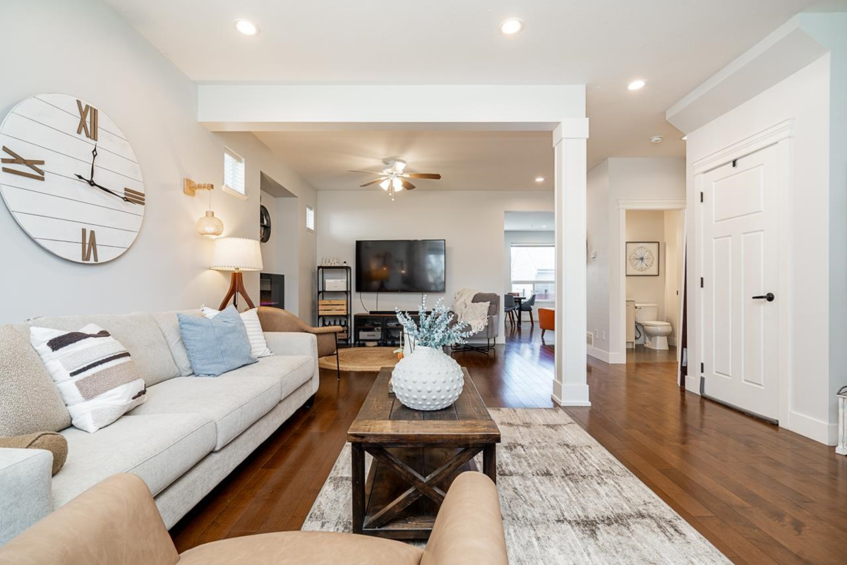 Dining Area Photo of 7350 194 Street, Surrey, BC