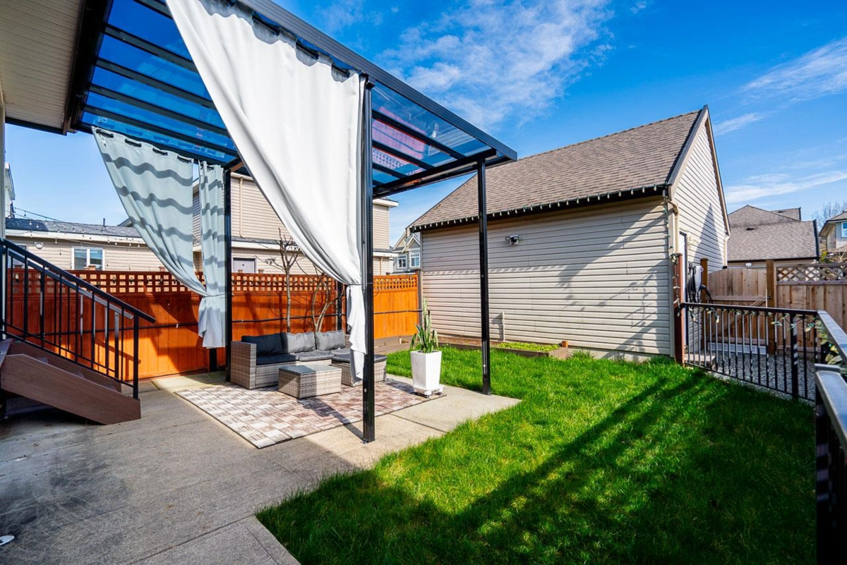 Hot Tub / Spa Photo of 7350 194 Street, Surrey, BC