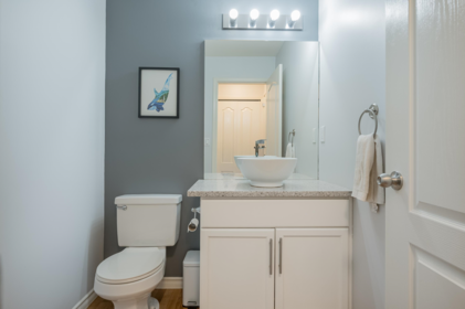 Powder Room Photo of 20265 94b Avenue, Langley, BC