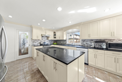 Breakfast Nook Photo of 13356 59 Avenue, Surrey, BC