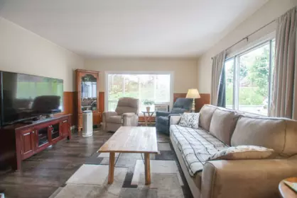 Basement Recreation Room Photo of 30 46484 Chilliwack Lake Road, Chilliwack, BC