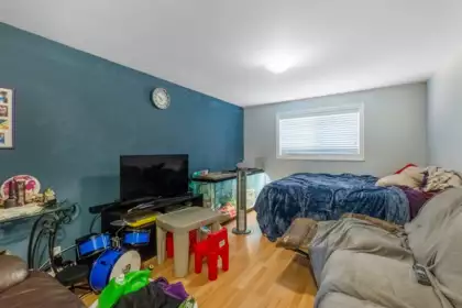 Backyard Photo of 14917 92 Avenue, Surrey, BC
