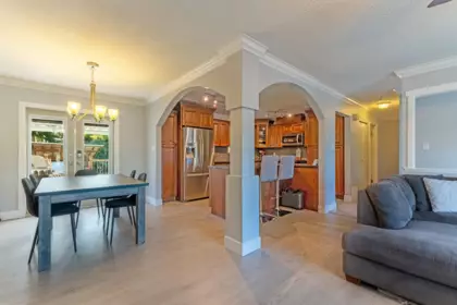 Staircase Photo of 14917 92 Avenue, Surrey, BC