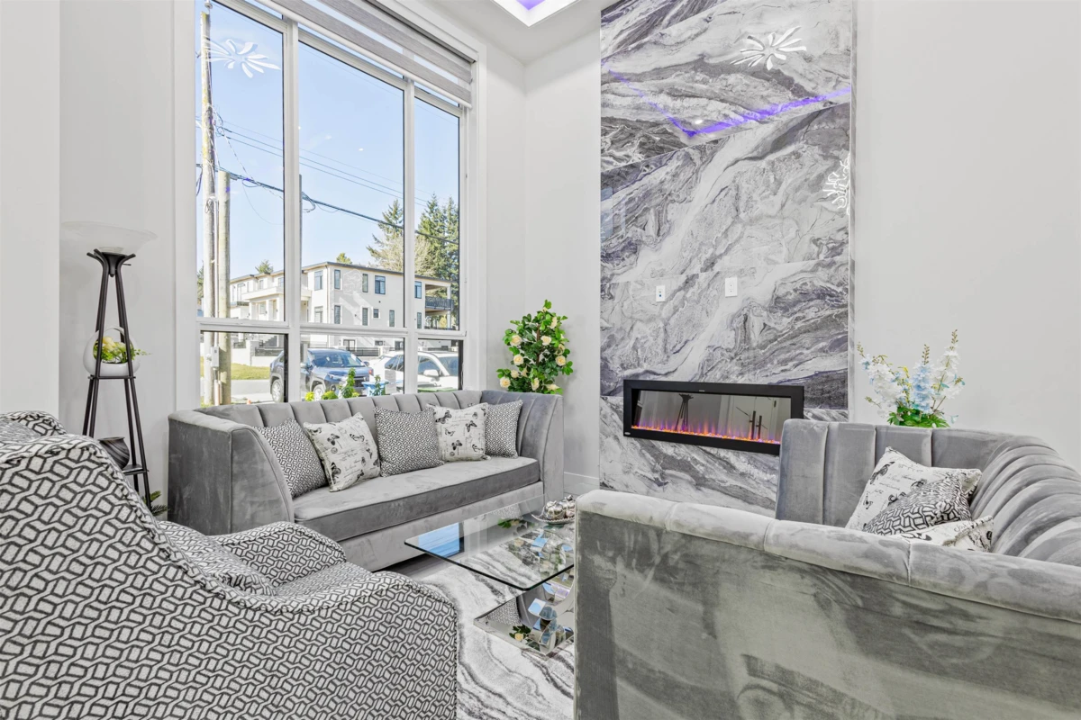 Living Room Photo of 2128 Oakridge Crescent, Abbotsford, BC