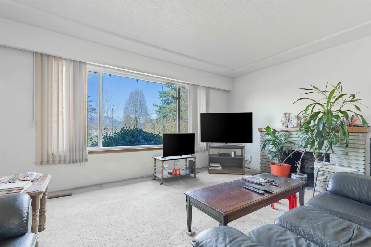 Family Room Photo of 2630 E 1st Avenue, Vancouver, BC