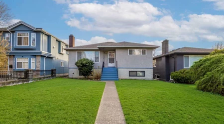 2630 E 1st Avenue, Vancouver, BC, Vancouver — Single Family Residence for sale
