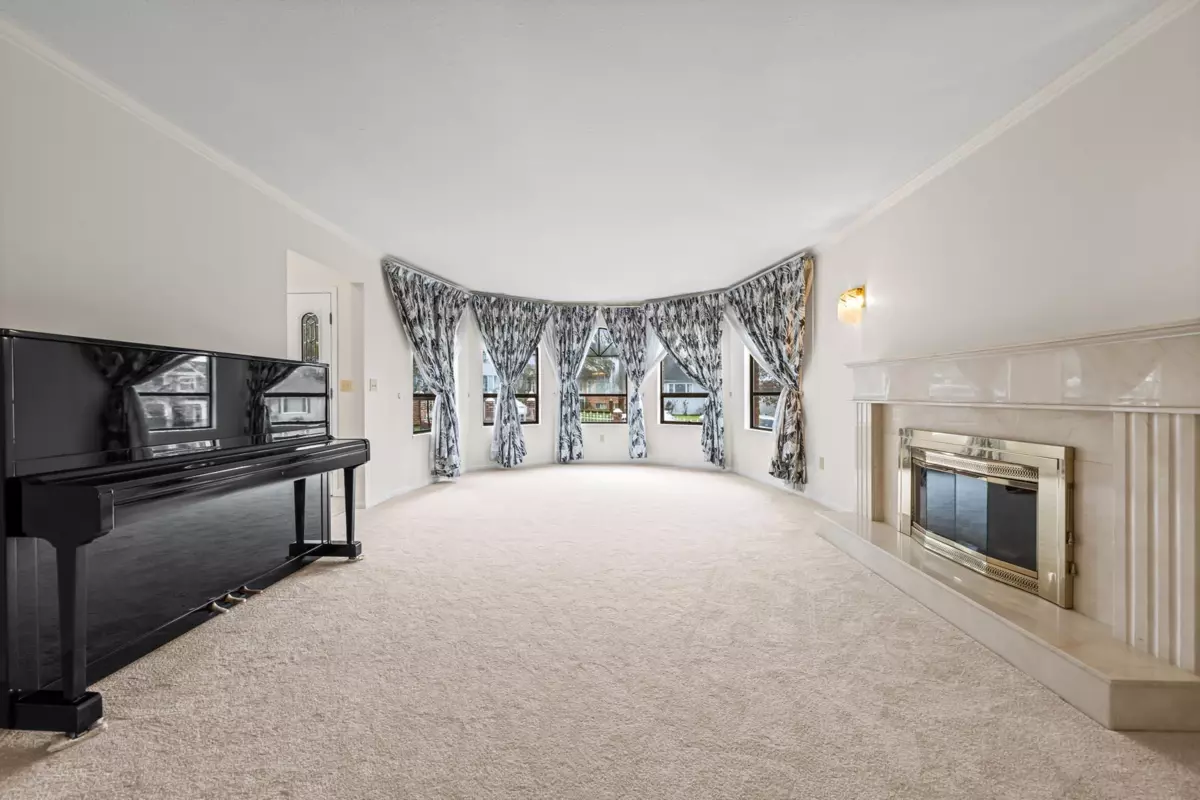 Family Room Photo of 2291 E 40th Avenue, Vancouver, BC