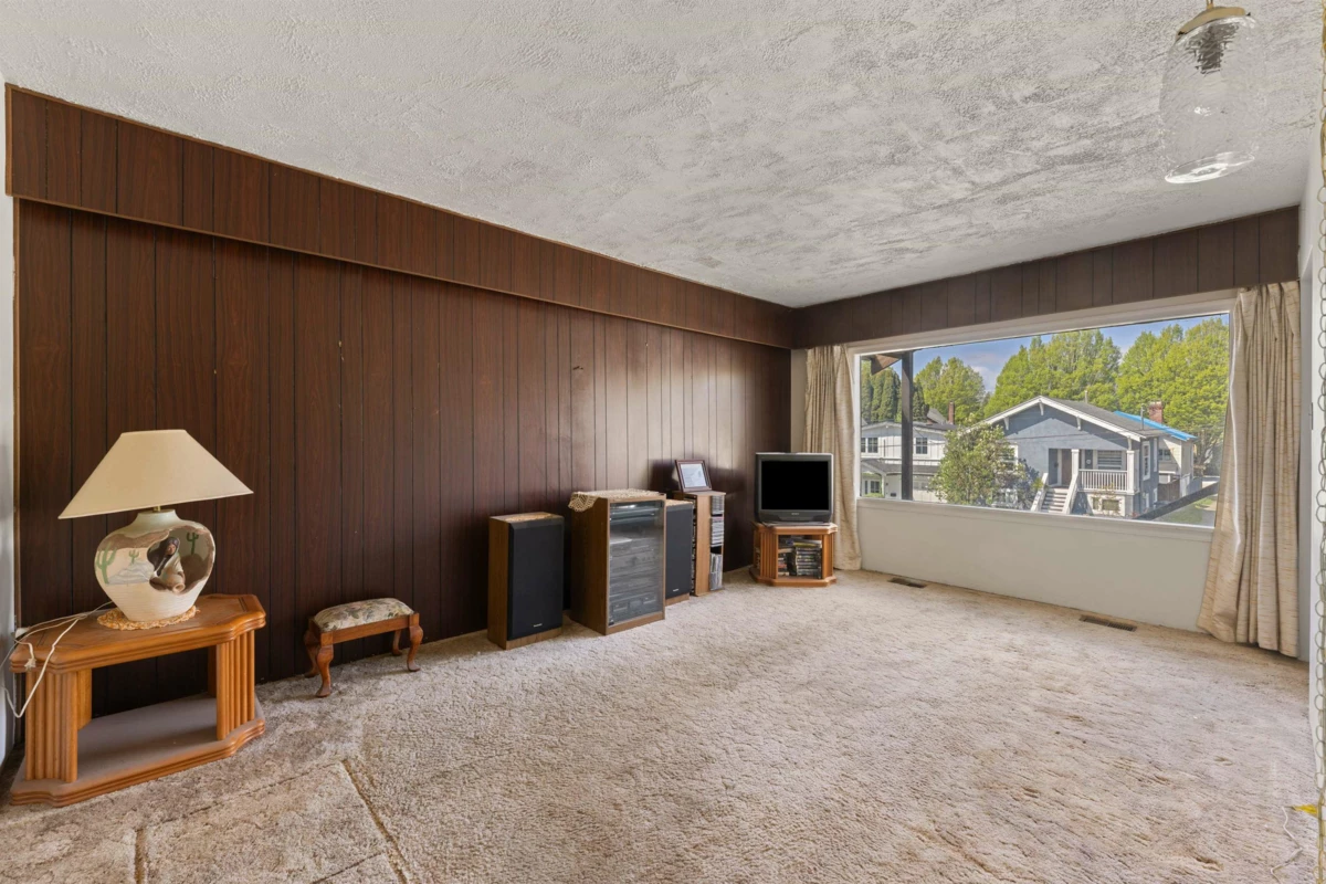 Living Room Photo of 1266 E King Edward Avenue, Vancouver, BC
