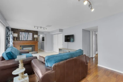 Community Amenities Photo (Clubhouse) of 7444 184 Street, Surrey, BC