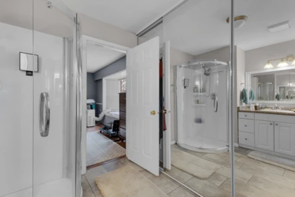 Hallway Photo of 7444 184 Street, Surrey, BC