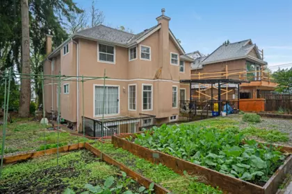 Garden / Landscaping Photo of 3657 W 29th Avenue, Vancouver, BC
