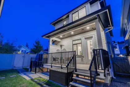 Backyard Photo of 16595 25a Avenue, Surrey, BC
