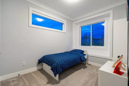 Laundry Room Photo of 16595 25a Avenue, Surrey, BC