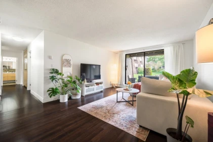 Breakfast Nook Photo of 119 3911 Carrigan Court, Burnaby, BC