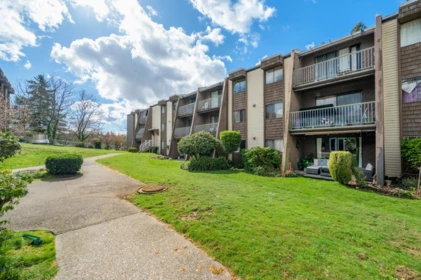 119 3911 Carrigan Court, Burnaby, BC, Burnaby — Apartment/Condo for sale