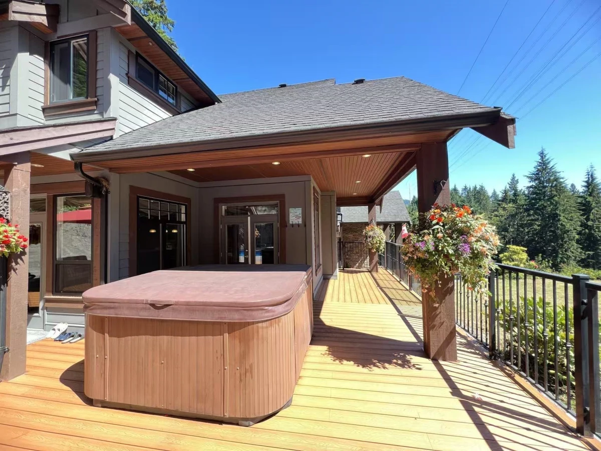 Family Room Photo of 2871 Fern Drive, Anmore, BC