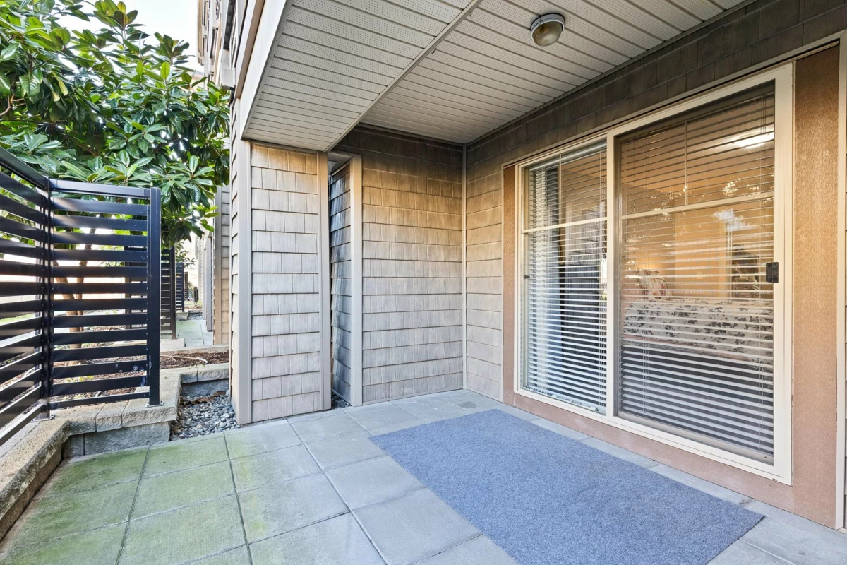 Family Room Photo of 101 45555 Yale Road, Chilliwack, BC
