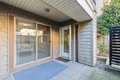Outdoor Deck Photo of 101 45555 Yale Road, Chilliwack, BC