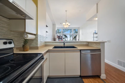 Breakfast Nook Photo of 5 3586 Rainier Place, Vancouver, BC