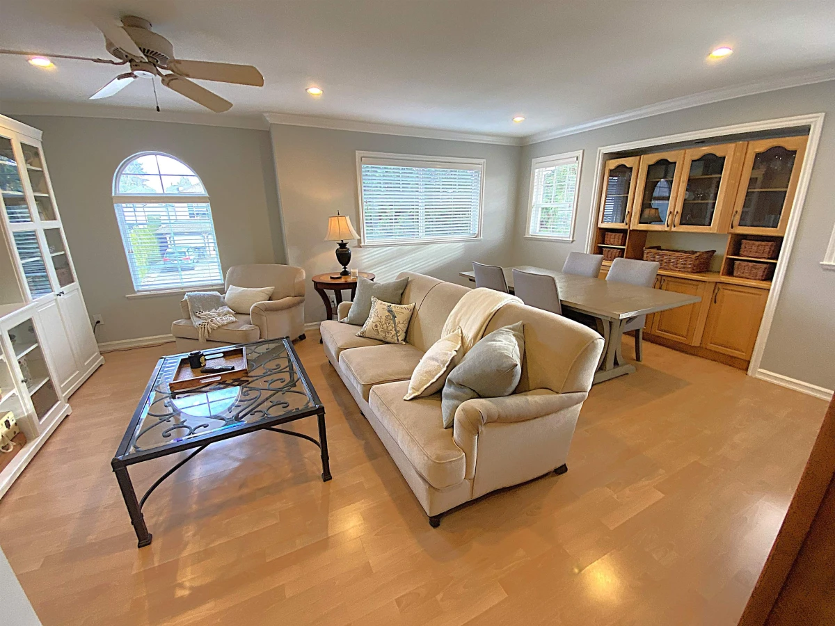 Dining Area Photo of 8011 163rd Street, Surrey, BC