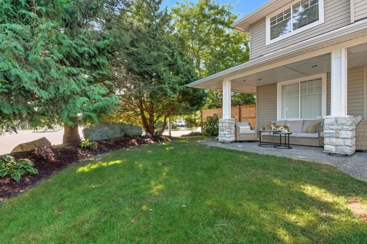Living Room Photo of 8011 163rd Street, Surrey, BC