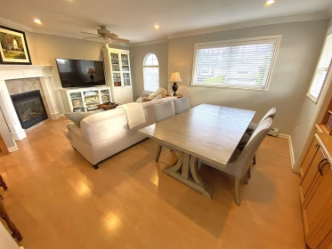 Kitchen Photo of 8011 163rd Street, Surrey, BC