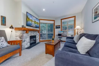 222 4660 Blackcomb Way, Whistler, BC, Whistler — Apartment/Condo for sale
