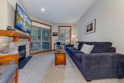 222 4660 Blackcomb Way, Whistler, BC, Whistler — Apartment/Condo for sale
