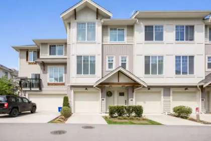 34 20498 82 Avenue, Langley, BC, Langley — Townhouse for sale