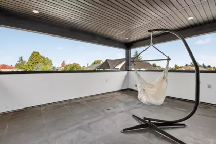 Swimming Pool Photo of 15363 94 Avenue, Surrey, BC