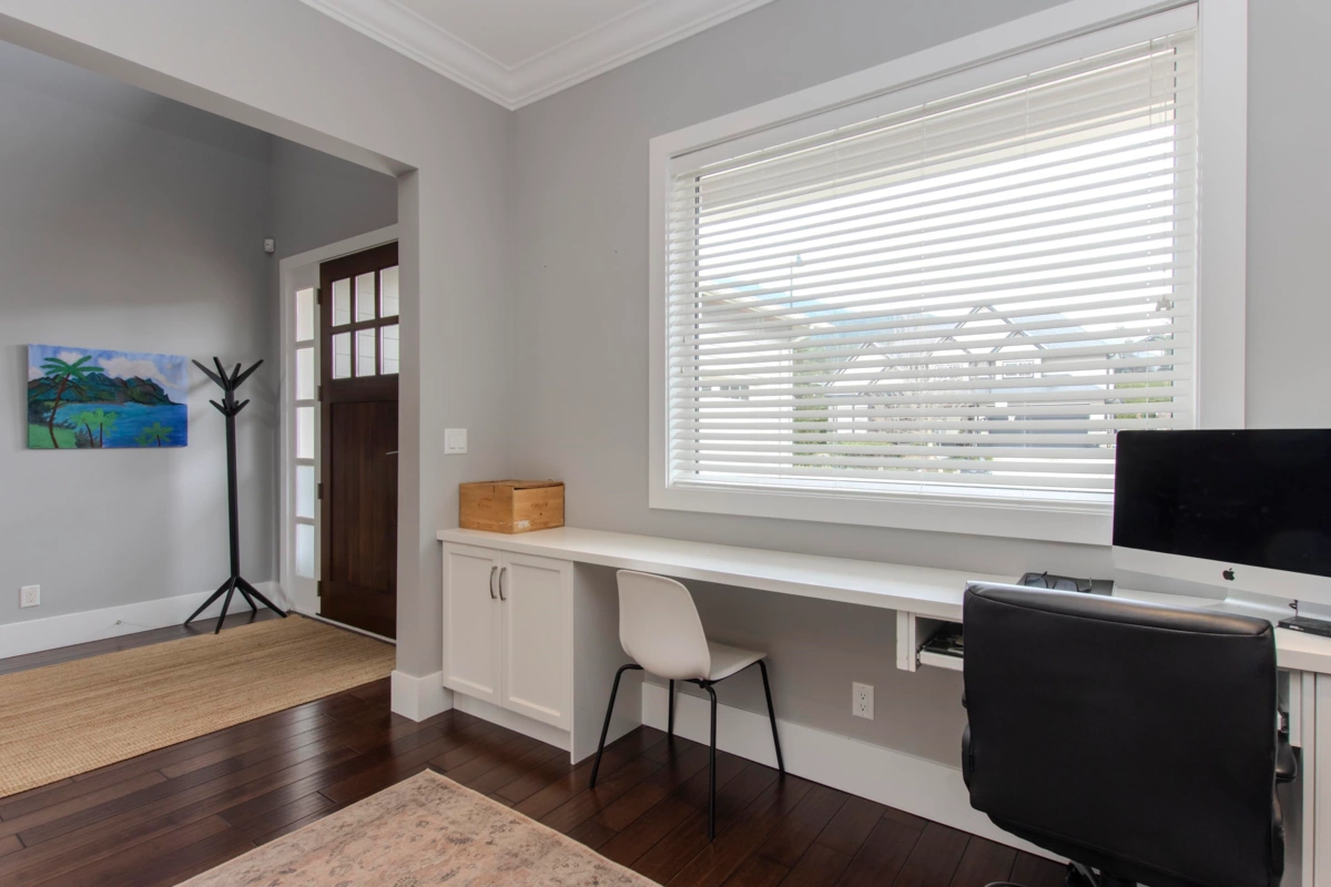Dining Area Photo of 1018 Jay Crescent, Squamish, BC