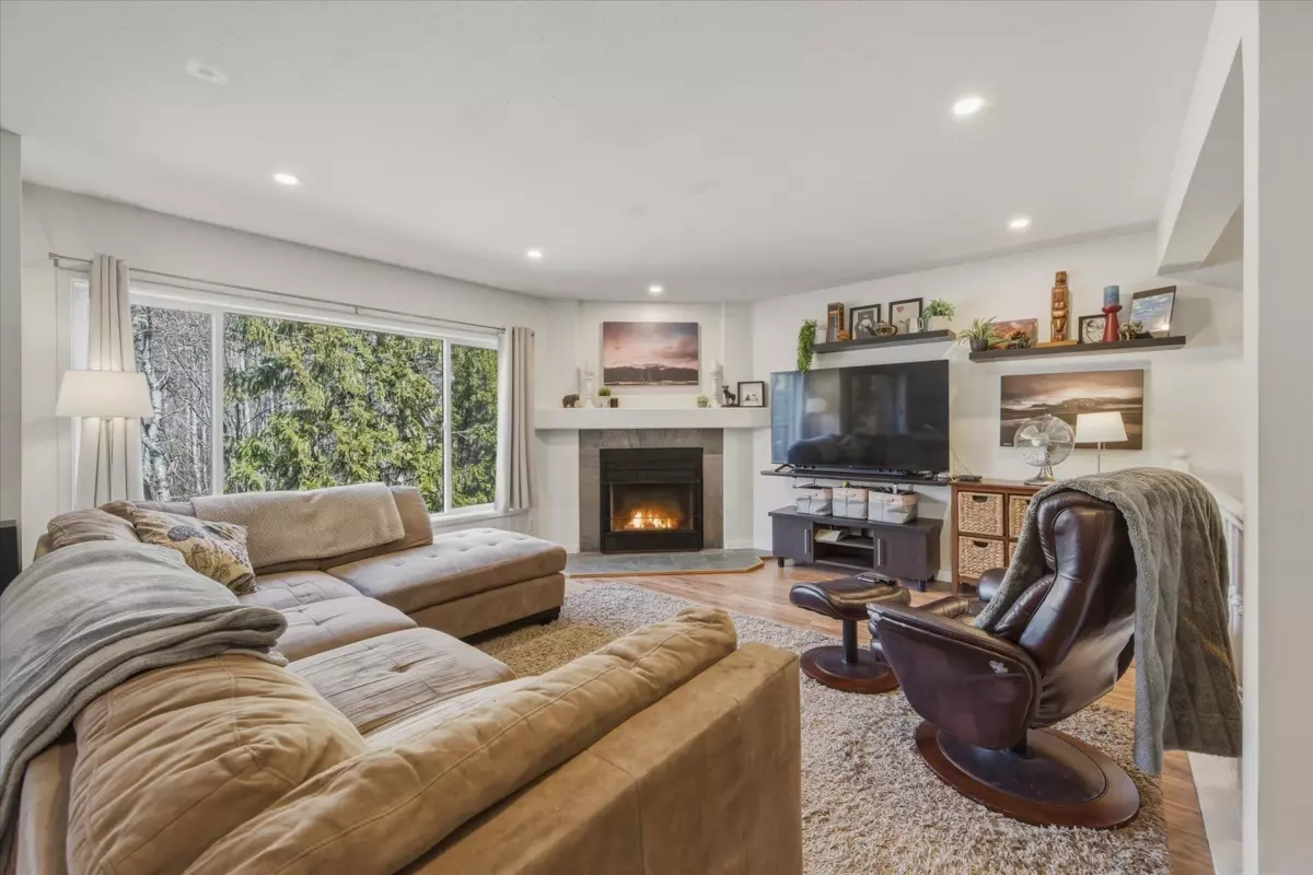 Family Room Photo of 2 7467 Prospect Street, Pemberton, BC
