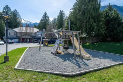 Hot Tub / Spa Photo of 2 7467 Prospect Street, Pemberton, BC