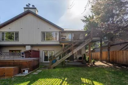 Swimming Pool Photo of 2 7467 Prospect Street, Pemberton, BC