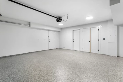 Fitness Center Photo Near 1 33586 Huggins Street, Abbotsford, BC